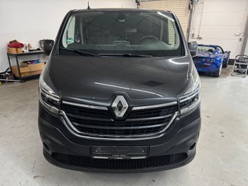 Renault Trafic - 2