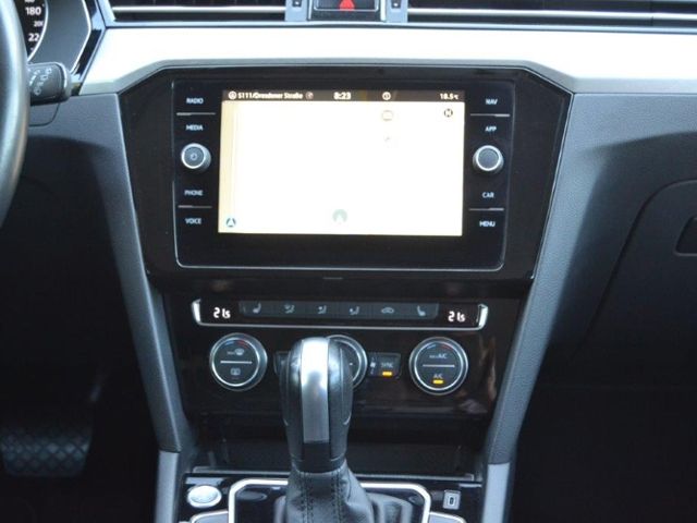 Passat Variant 2.0 TDI DSG Business LED/NAVI+VZE