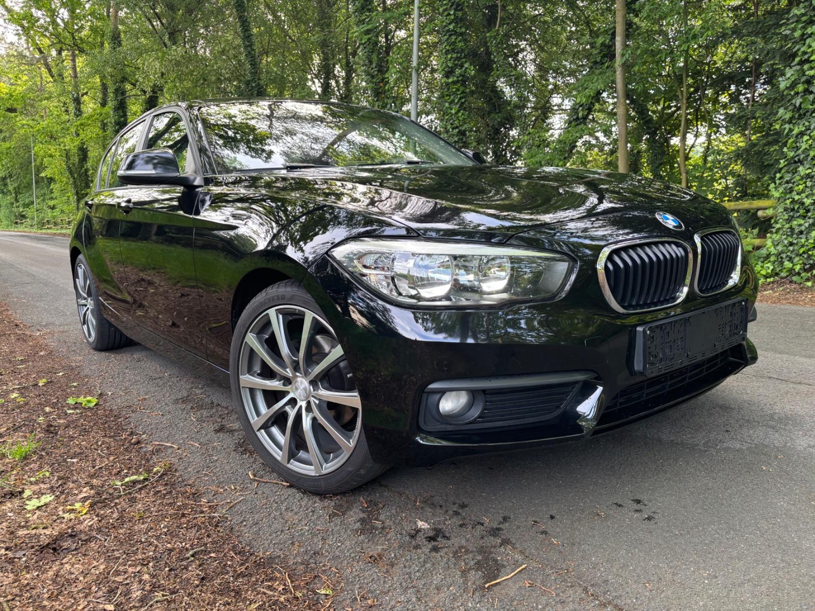 BMW 118i Advantage*LED*SHZ*AHK*PDC*KAMERA