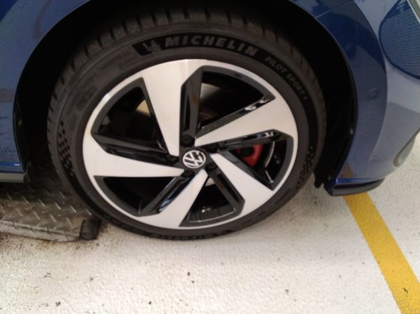 Polo GTI 2.0 TSI DSG IQ.LIGHT+KAMERA+APP+ACC+DCP