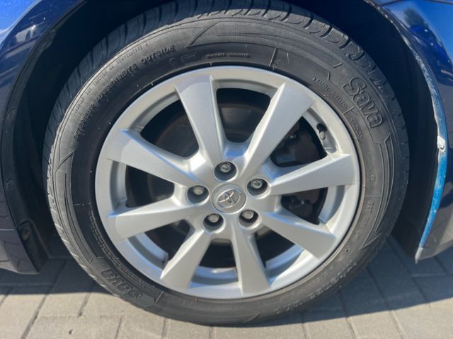 Toyota Avensis Kombi Sol Blau Automatik