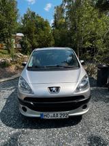 Peugeot 1007 TÜV Neu - Peugeot 1007 von privat