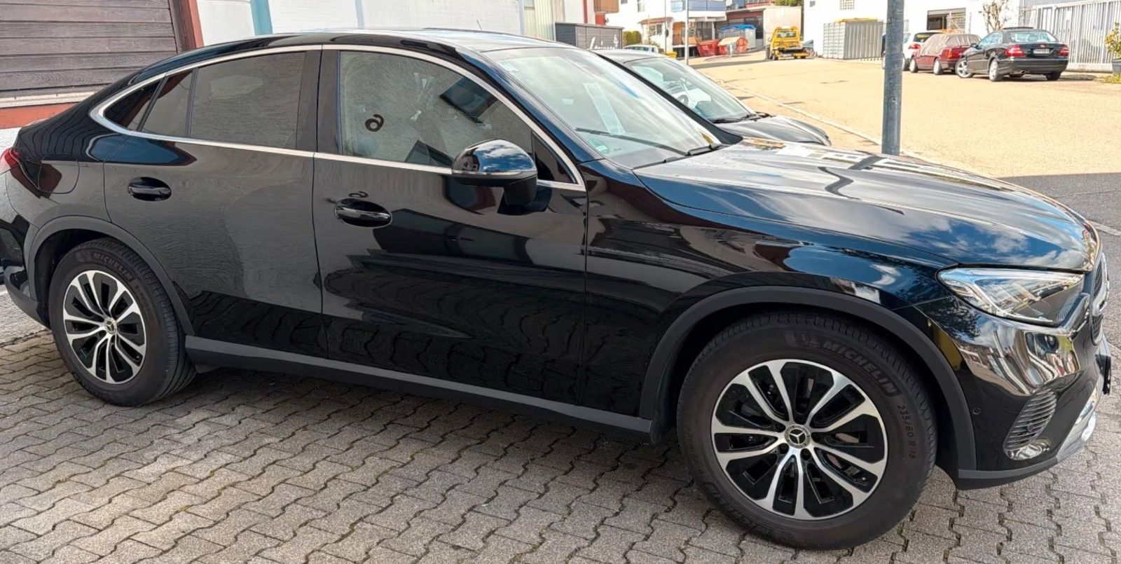 Mercedes-Benz GLC 220 d 4Matic Coupe Facelift 2024 foto 3