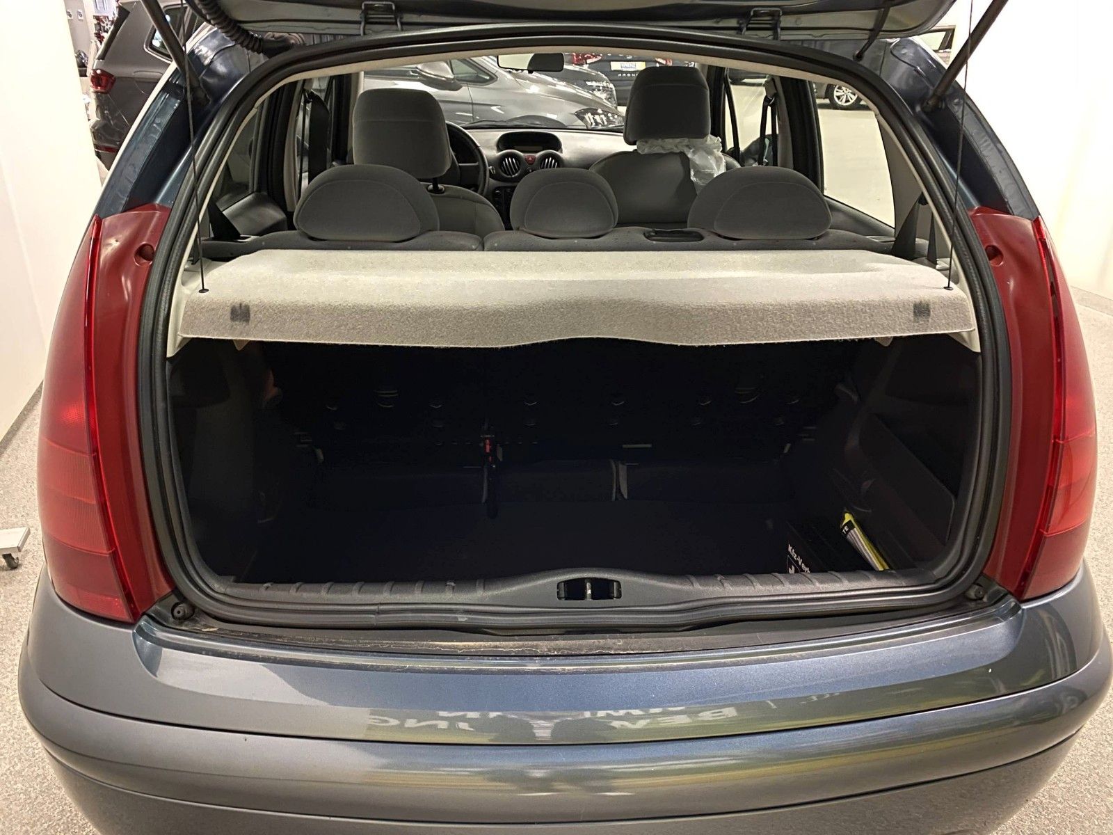 Fahrzeugabbildung Citroën C3 1.4 Confort+ALLWETTER+KLIMA+HU/AU NEU+2.HAND+
