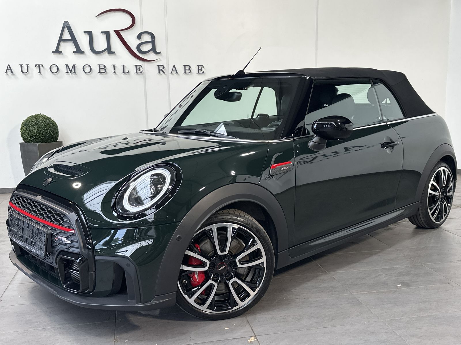 Fahrzeugabbildung MINI John Cooper Works Cabrio NAV+LED+ACC+H&K+18ZO+KA