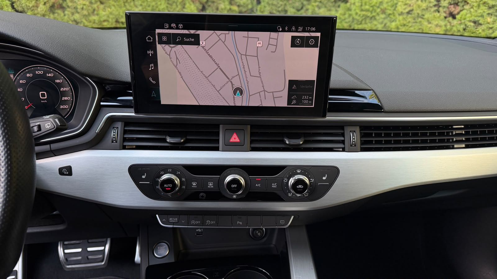 Fahrzeugabbildung Audi A4 40 TFSI 3x S-Line LED+VIRTUAL+MMI+SHZ+PDC+DSP