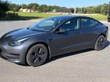 Tesla Model 3 Hinterradantrieb RWD  - Tesla Gebrauchtwagen von 2022