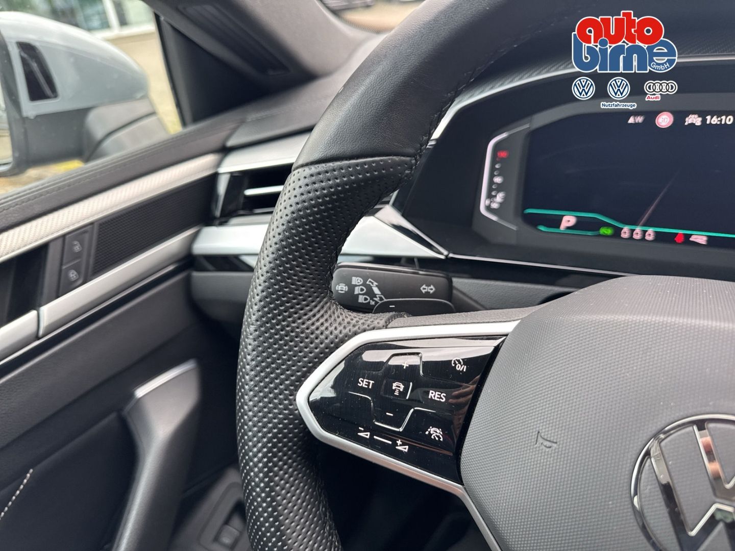 Arteon Shooting Brake 2.0 TDI R-Line AHK Pano Na