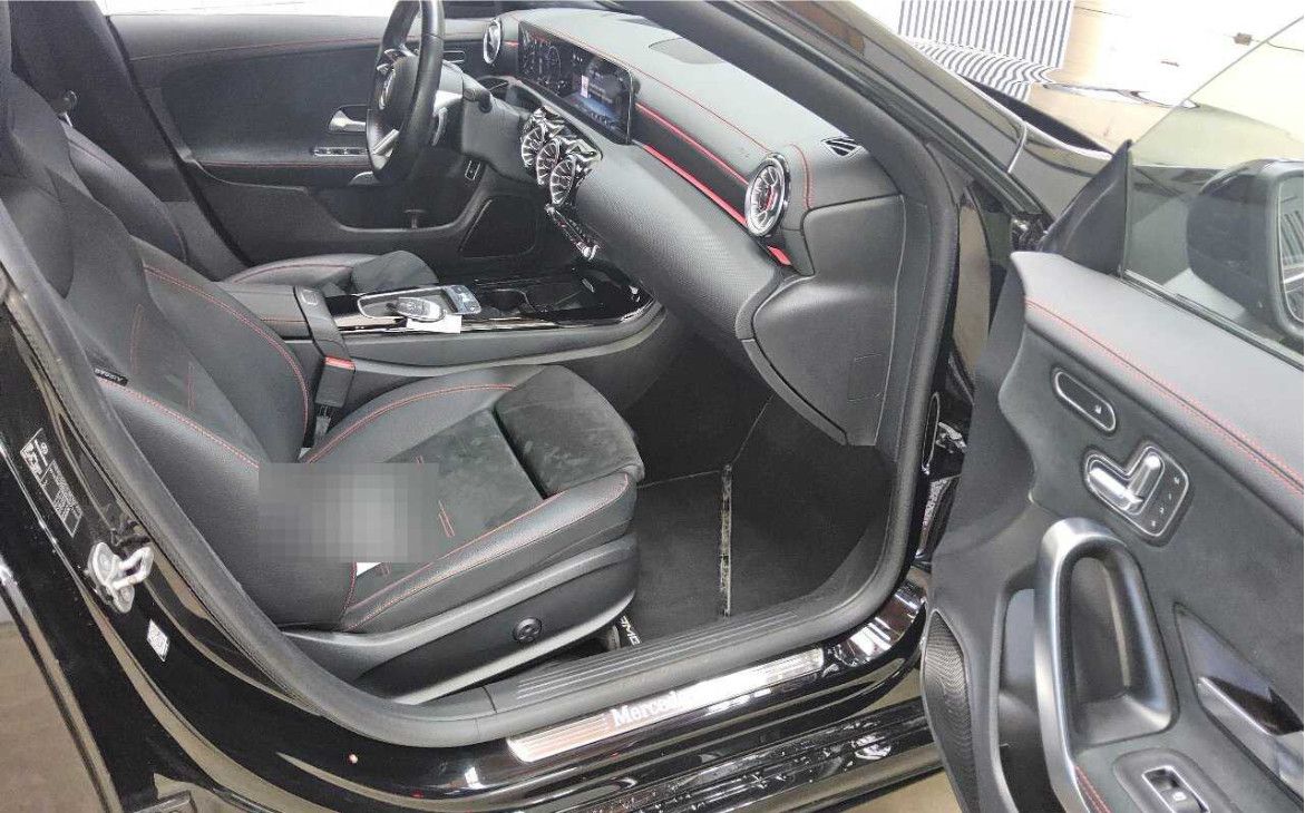 Fahrzeugabbildung Mercedes-Benz CLA 220d SB 8G AMG/LED+/ACC/HUD/PANO/VIRTU/19"LM