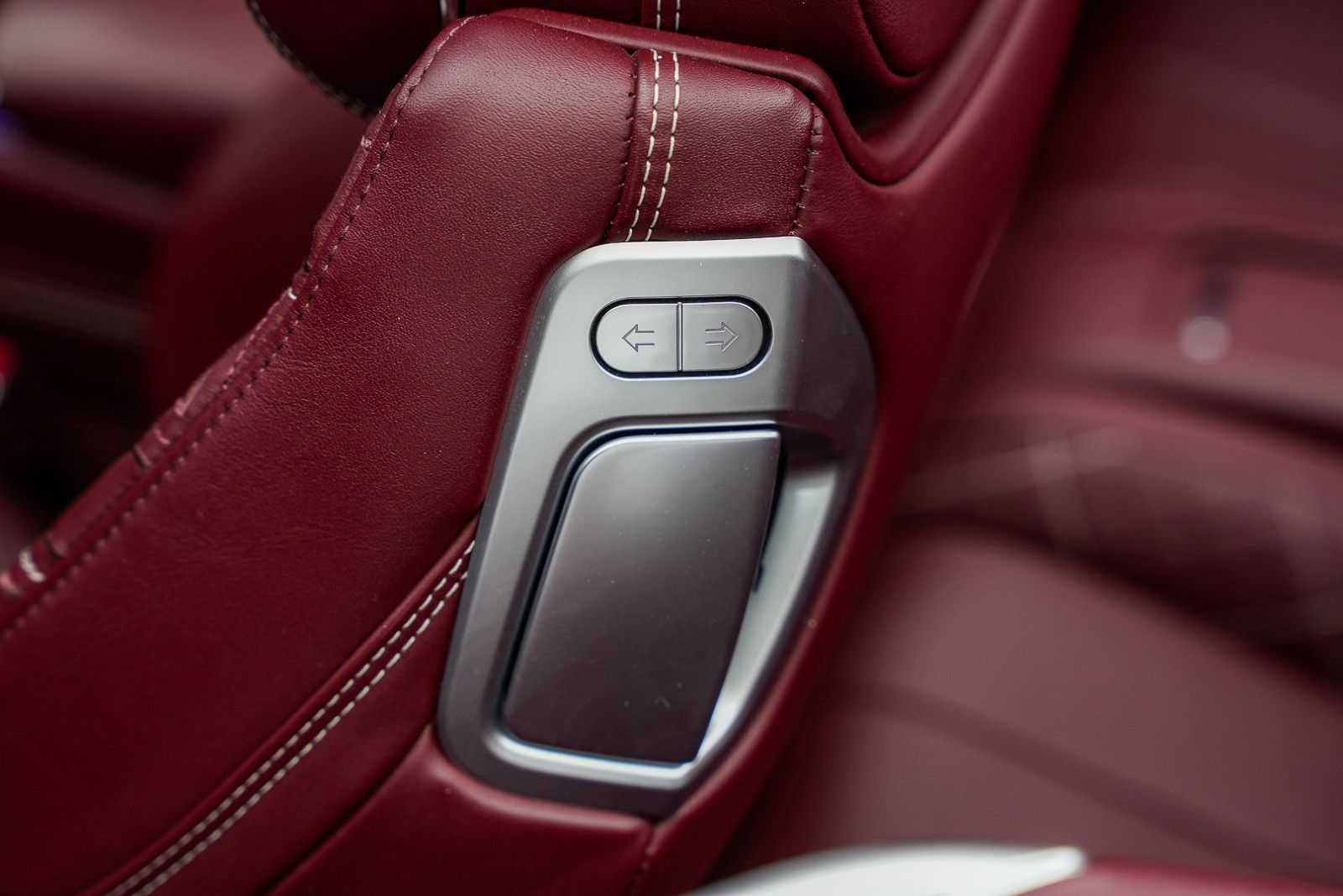 Fahrzeugabbildung Bentley Continental GTC 100years FirstEdition W12 CARBON