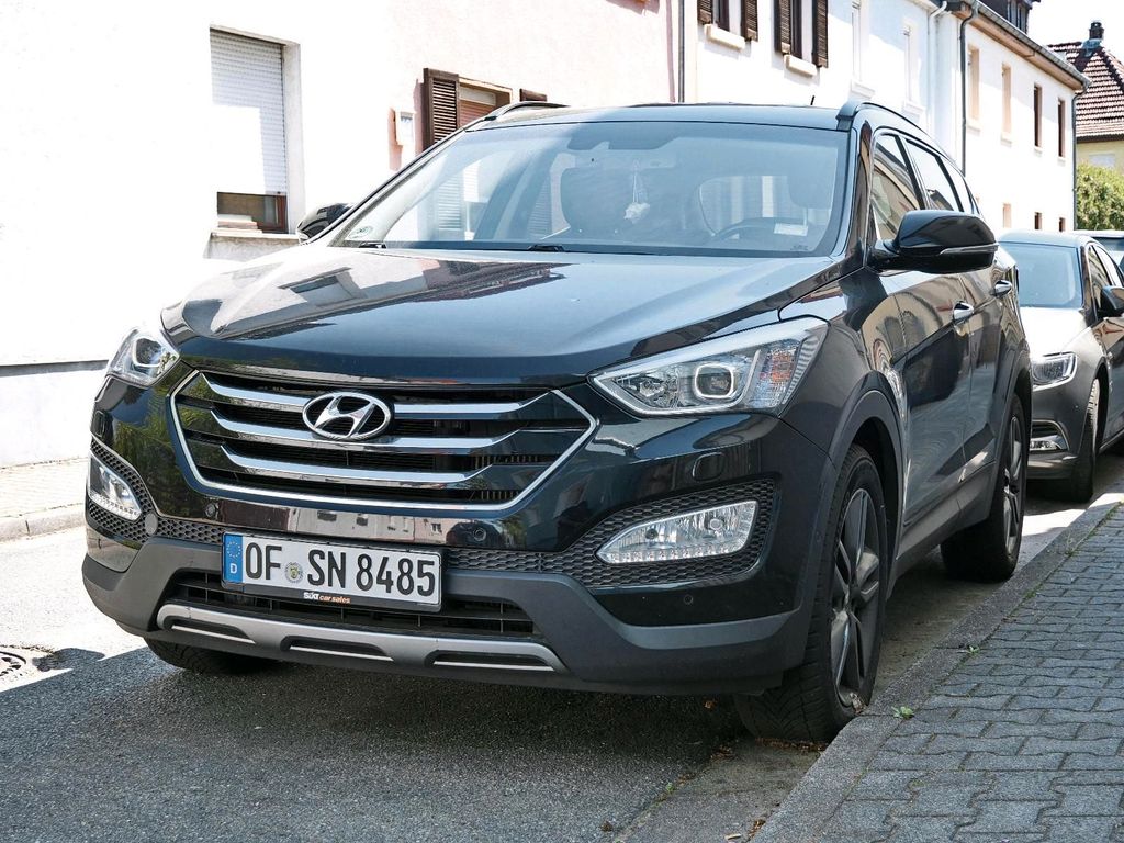Image of Hyundai SANTA FE