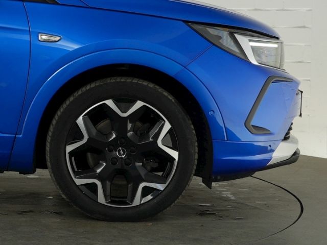 Grandland ULTIMATE PHEV 4X4 AT+LED MATRIX+NAVI+3