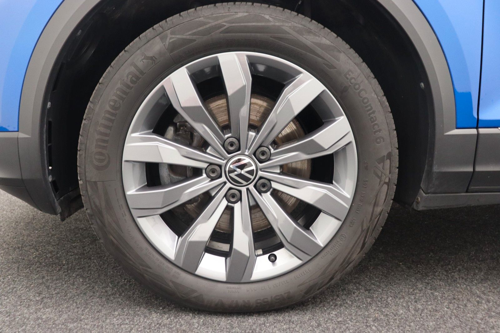 Fahrzeugabbildung Volkswagen T-Roc Sport 4M DCC ACC Panorama Kamera Standhz
