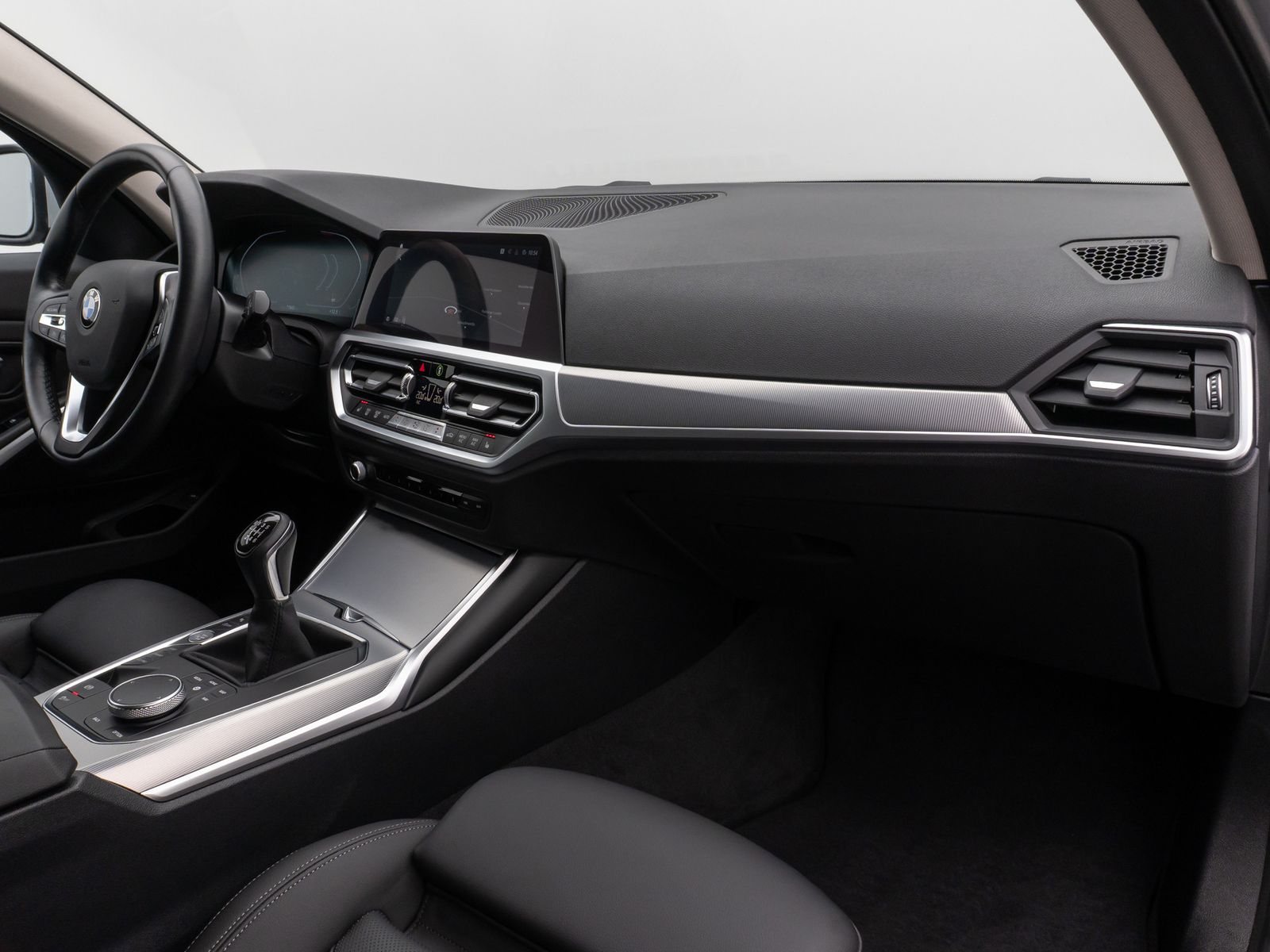 Fahrzeugabbildung BMW 318d DAB Leder PDC Geschwindigkeitsreg Sport LED