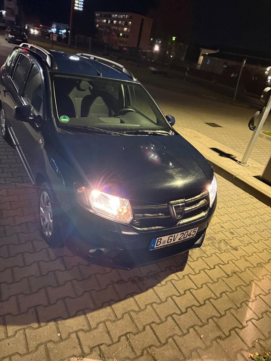 Dacia Logan 2014 — engine 90 HP (66kW)