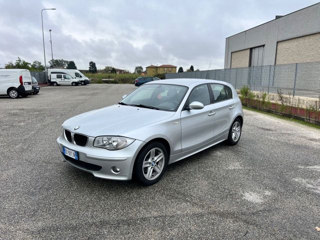 BMW Bmw 118 118i cat 5 porte Futura