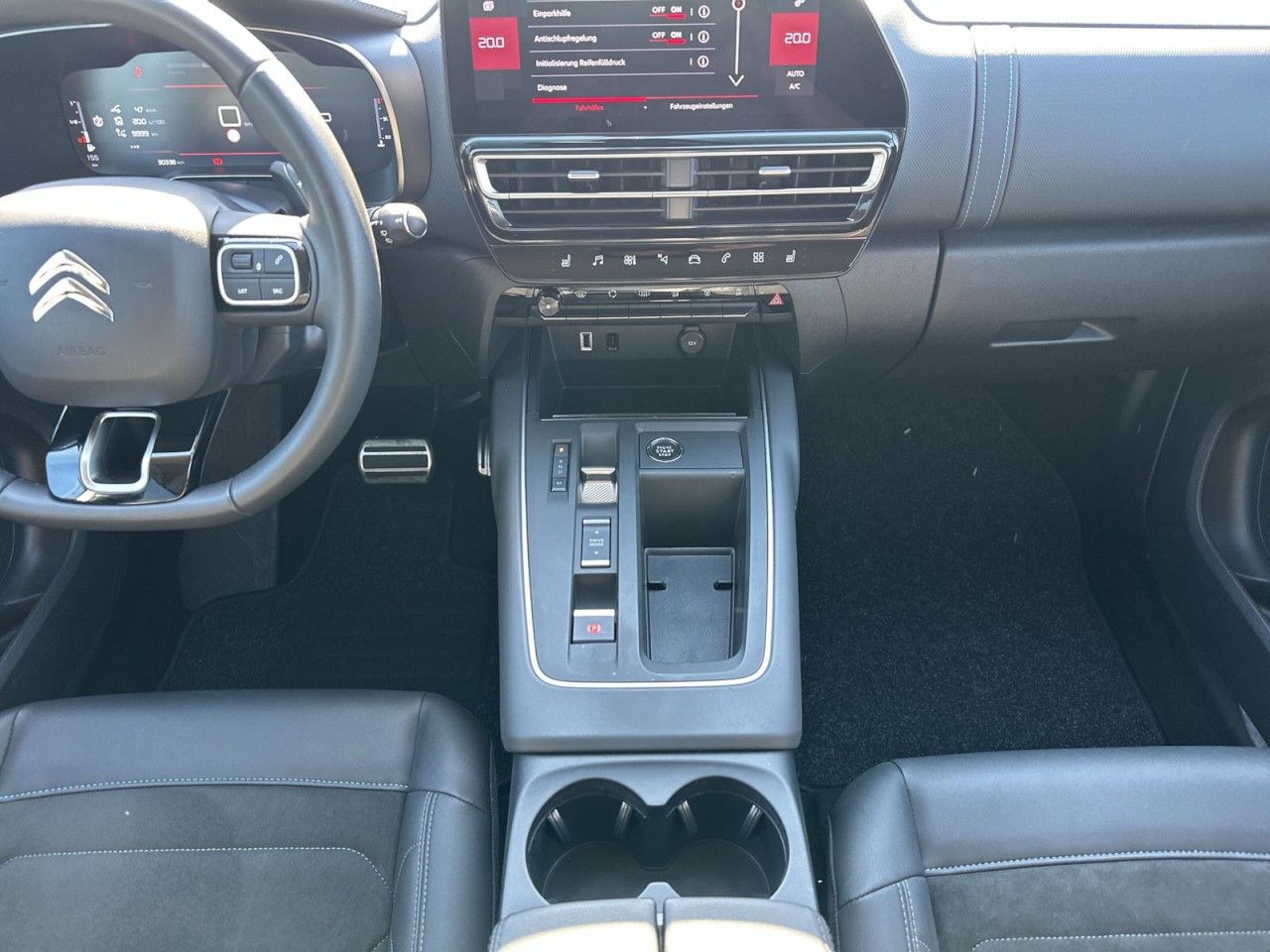 Fahrzeugabbildung Citroën C5 AIRC HYBRID 136 e-DSC6 e-SERIES - mit KI generiert/bearbeitet