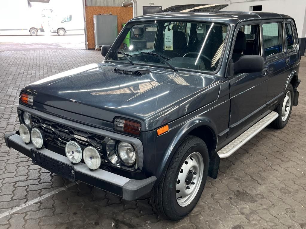 Image of Lada Taiga