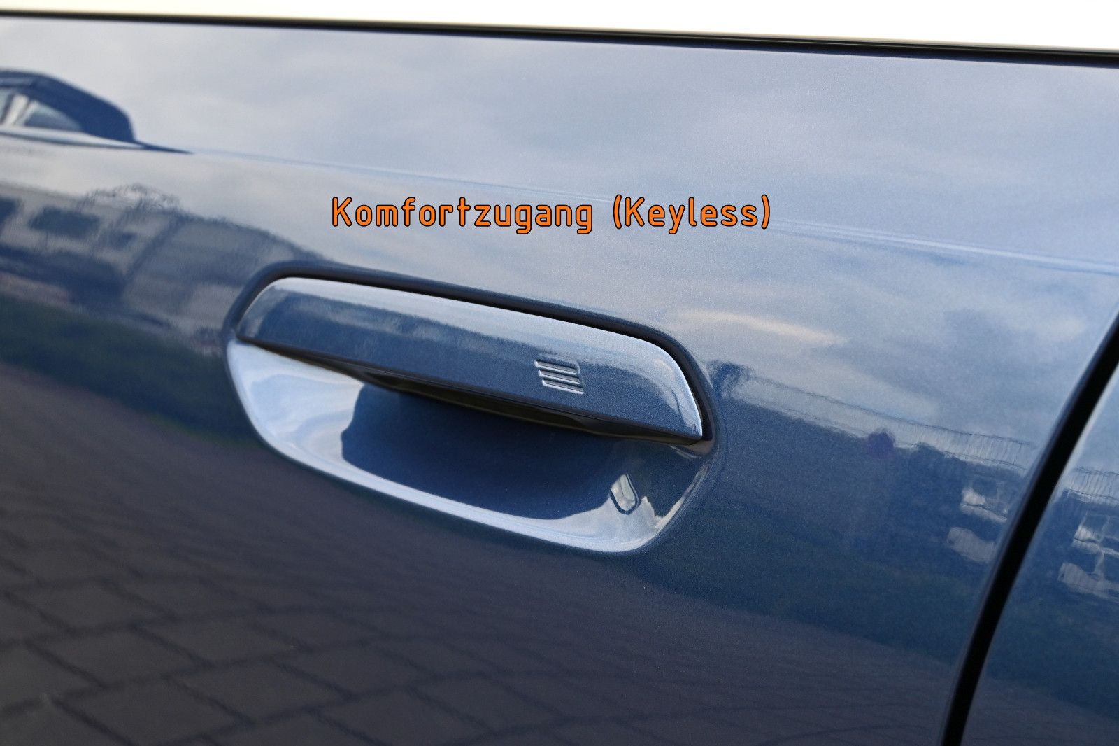 Fahrzeugabbildung BMW 520d xDr. Touring °ACC°AHK°B&W°STANDHEIZ°SITZBEL