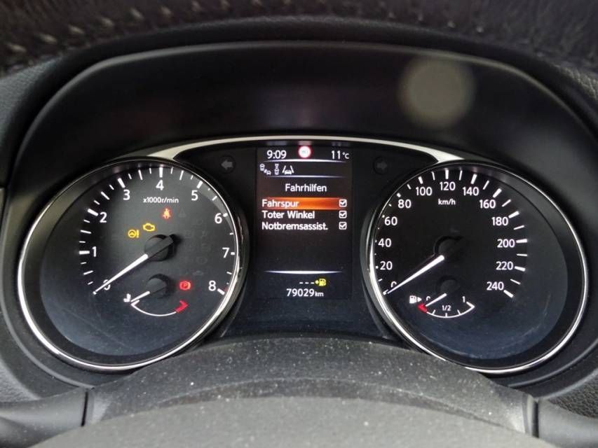 Fahrzeugabbildung Nissan X-Trail 1.6 DIG-T Tekna Leder