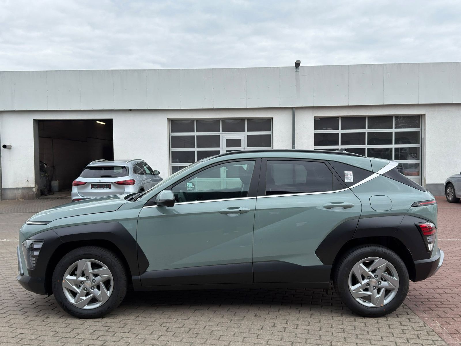 Fahrzeugabbildung Hyundai KONA 1.6 T-GDI Trend *Navi*Totwinkl*ACC*LED*360°