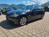 BMW 325i xDrive, AUTOMATIK, LEDER, PANO!!!!! - BMW 325 aus 2007: Kombi, 325i