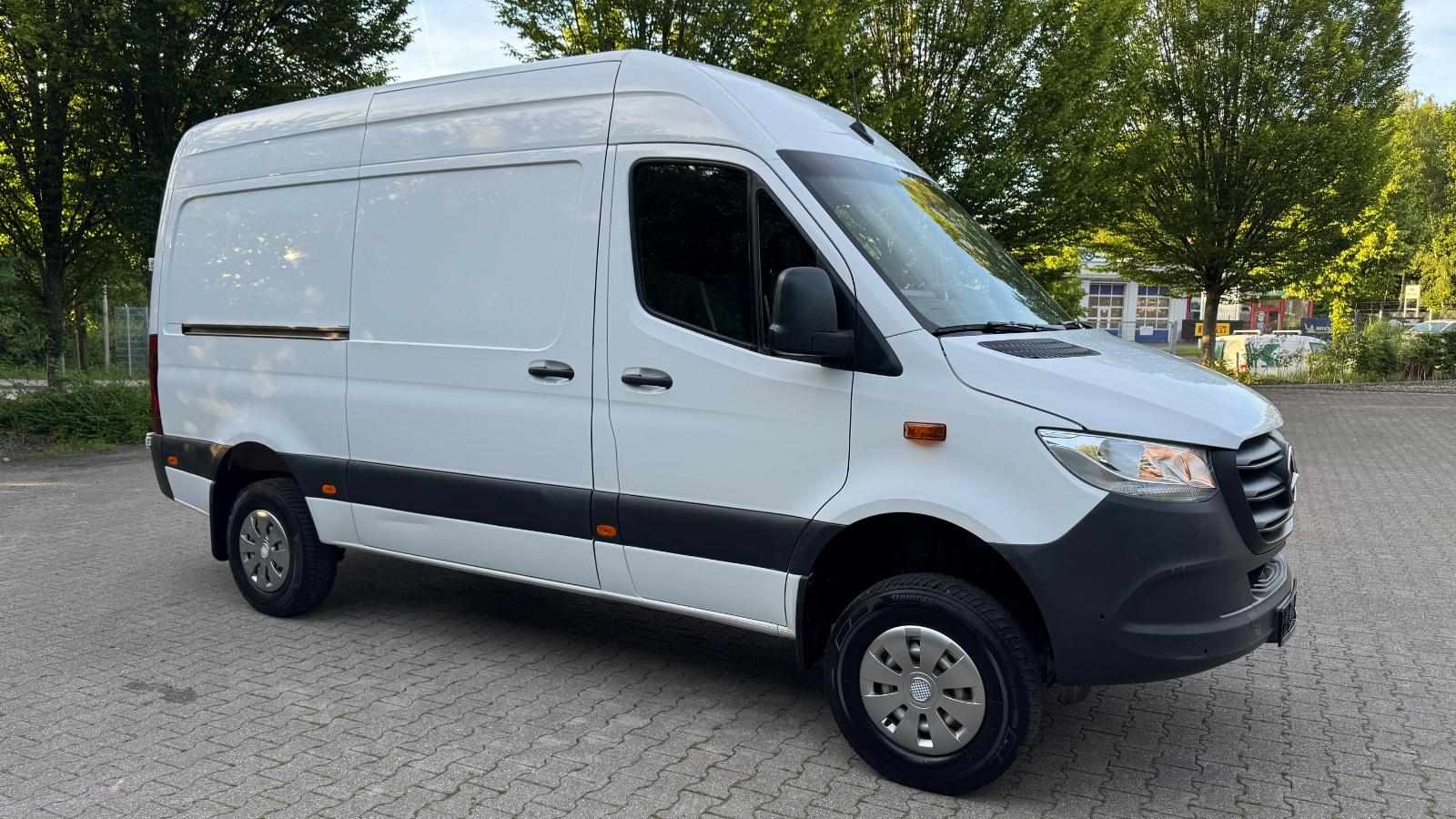 Mercedes-Benz Sprinter 316 CDI 4X4 *REGALE*STANDHz.*KAMERA*1Hd