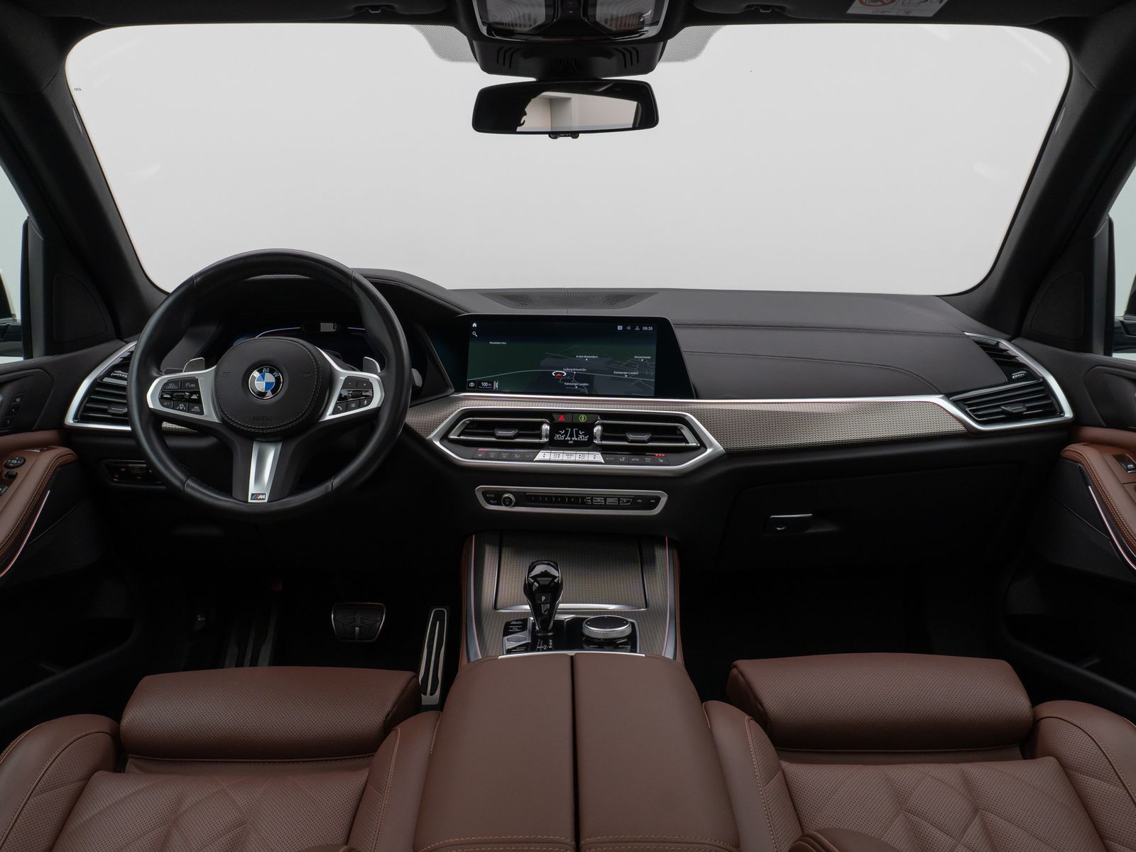 Fahrzeugabbildung BMW X5 xD30d M Sport Panoram Kamera HUD DAB HiFi 21"