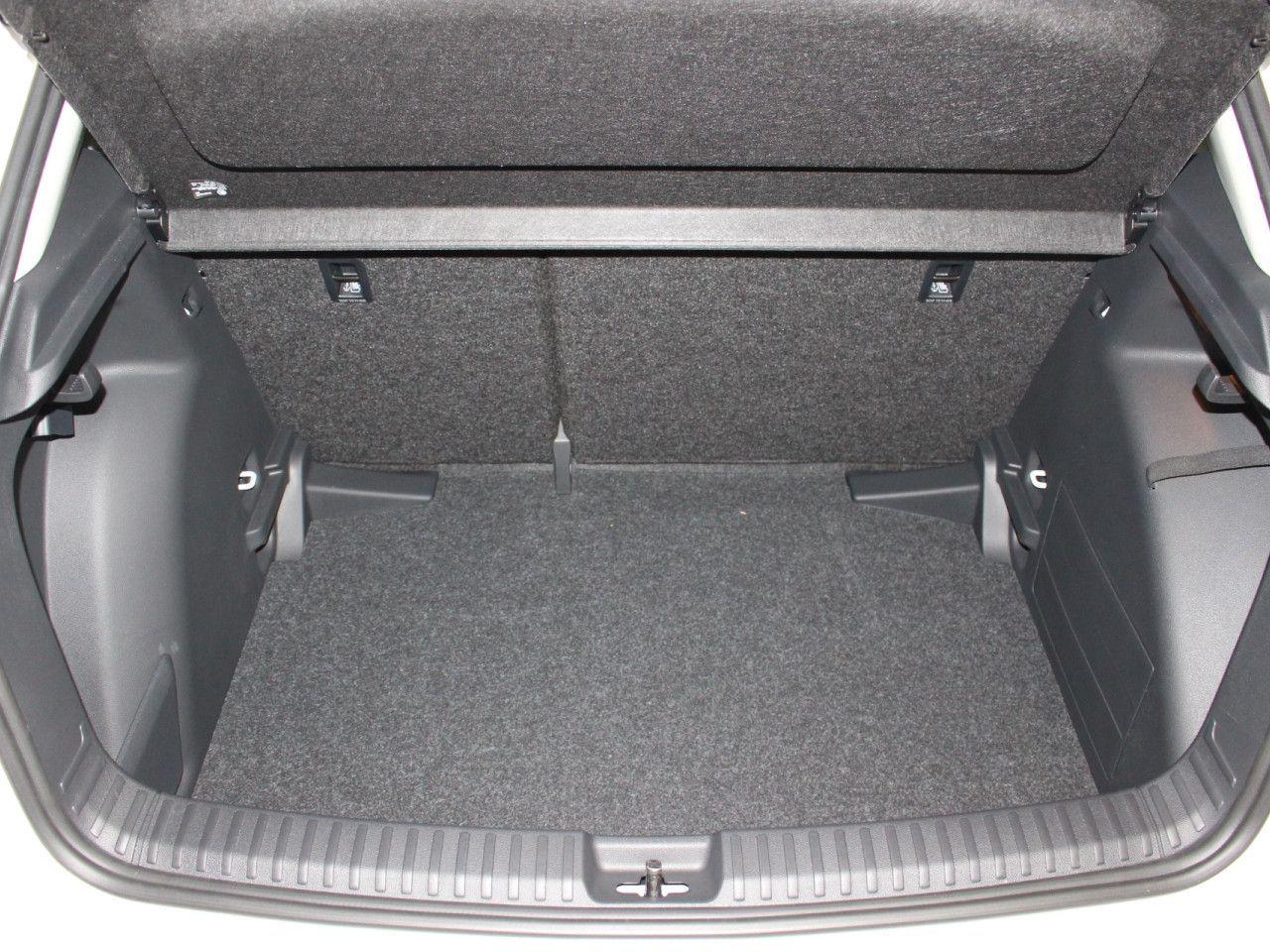 Fahrzeugabbildung SKODA Fabia 1.0 TSI Selection LED/Shz./Cam