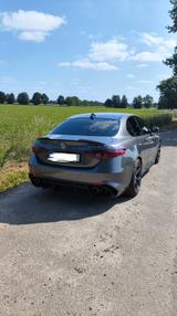Alfa Romeo Giulia 2.9 V6 Bi-Turbo 375 kW AT8 Quadrifogl... - Alfa Romeo Giulia in Bremen