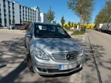 Mercedes-Benz B170 mit tuv Benzin  2007 - Mercedes-Benz B 170 mit Benzin-Antrieb: Navigationssystem, Limousine