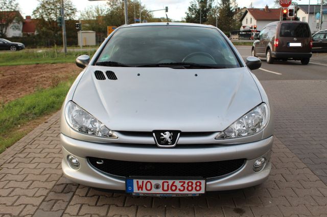 Peugeot 206 CC Filou 110