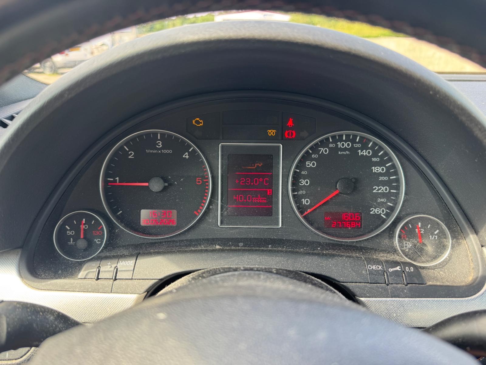 Audi A4 2006 — photo 22