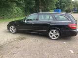 Mercedes-Benz E 350 CGI T BlueEFFICIENCY -