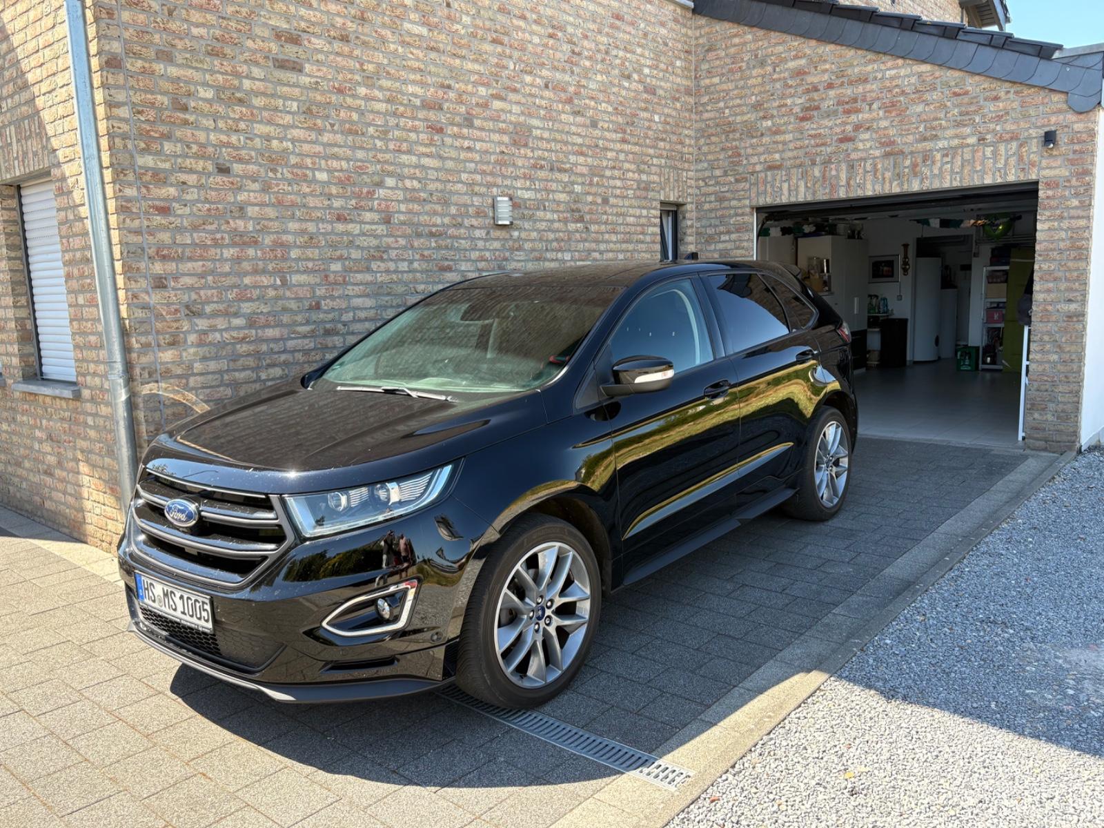 Ford Edge 2,0 l TDCi Bi-Turbo 4x4 Sport  AHK Panorama