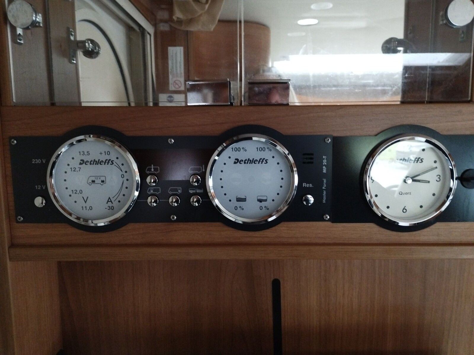 Fahrzeugabbildung Dethleffs Magic Edition T7151-4 DBM SAT,Solar,TV,Dachklima