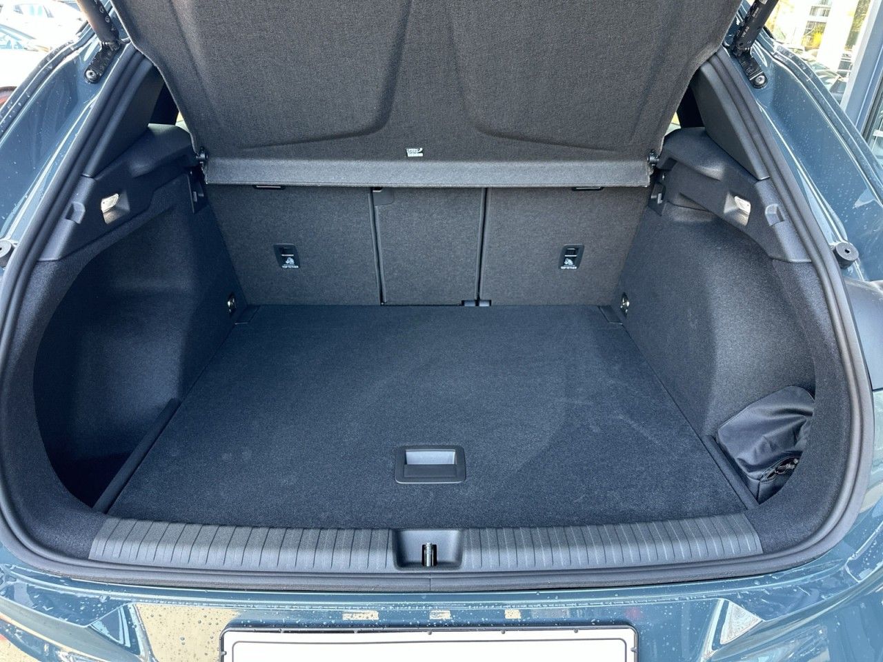 Fahrzeugabbildung CUPRA Terramar 1.5 eTSI DSG