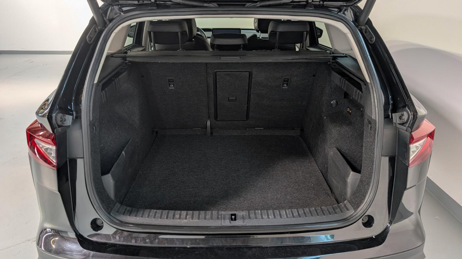 Skoda Enyaq 80 Loft ACC*SIDE*AHK*HUD*MEMO*KAM*W-PUMPE