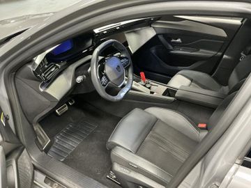Peugeot 408 - 9