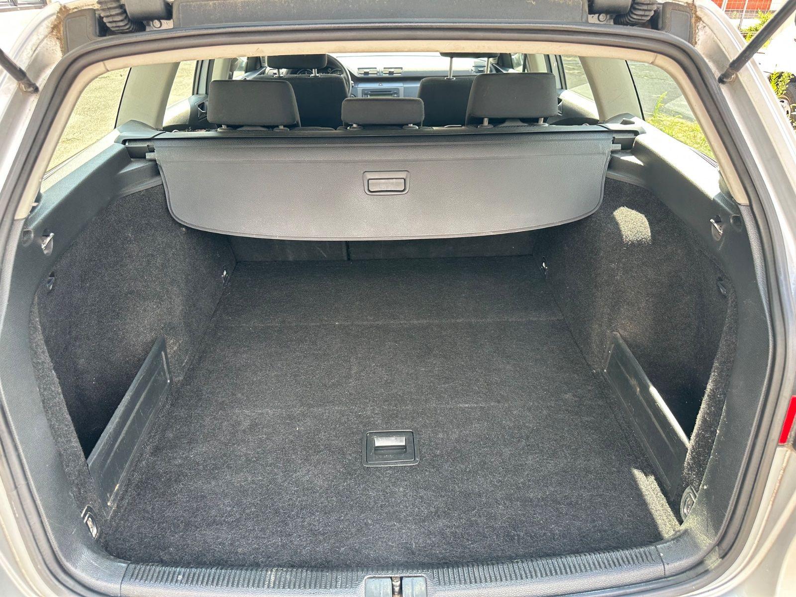Volkswagen Passat 2009 — photo 8