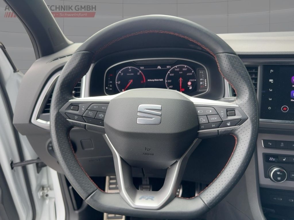 Fahrzeugabbildung SEAT Ateca FR, ACC, AHK, SHZ, RFK, PDC, NAVI, Apple C