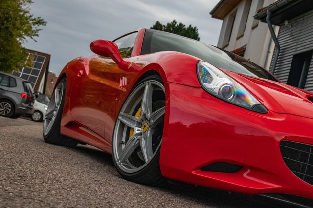 Fahrzeugabbildung Ferrari California Carbon Paket Editione zeisberg