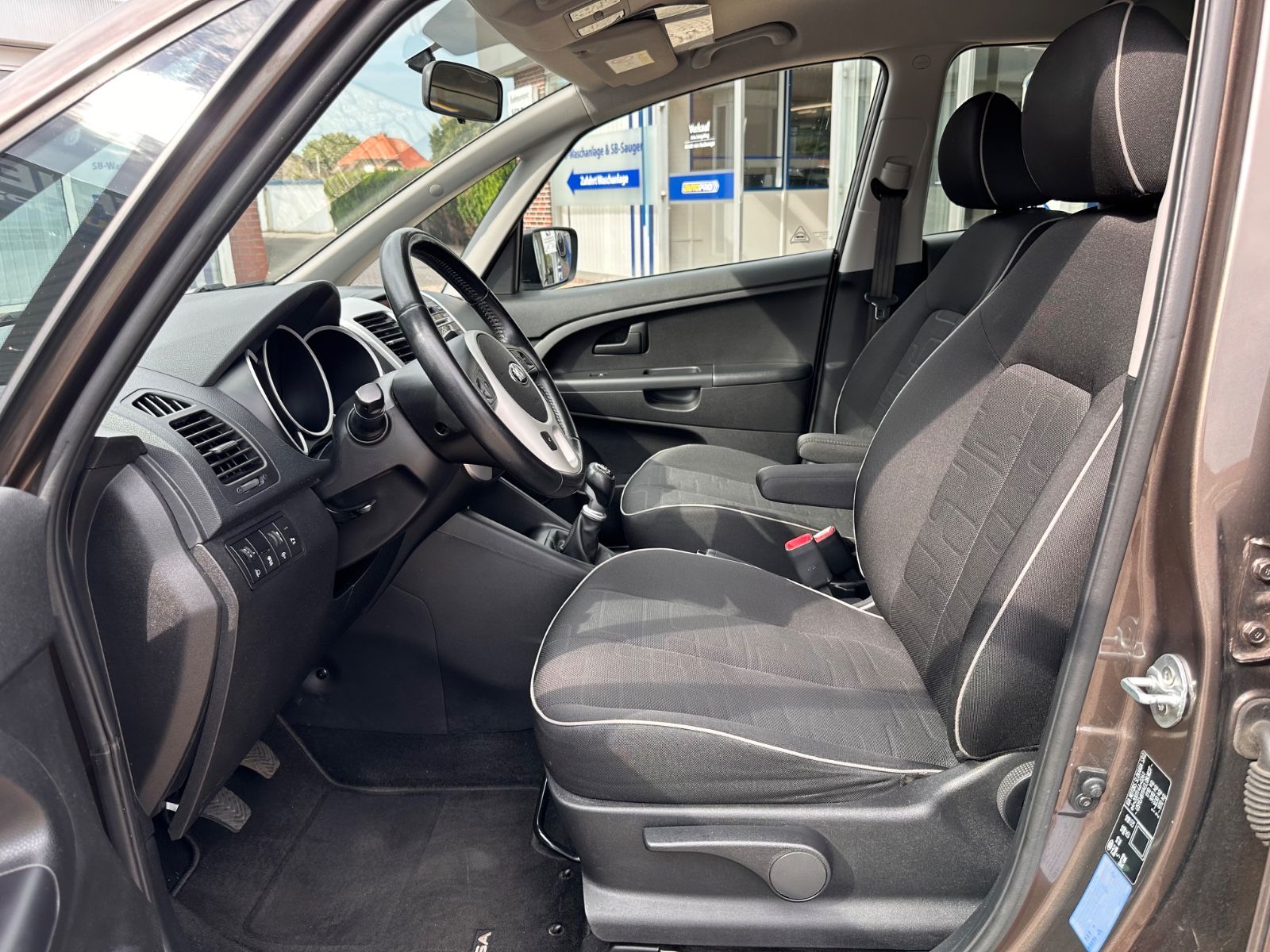 Fahrzeugabbildung Kia Venga 1.4 FIFA World Cup Edition SHZG/BT/Keyless