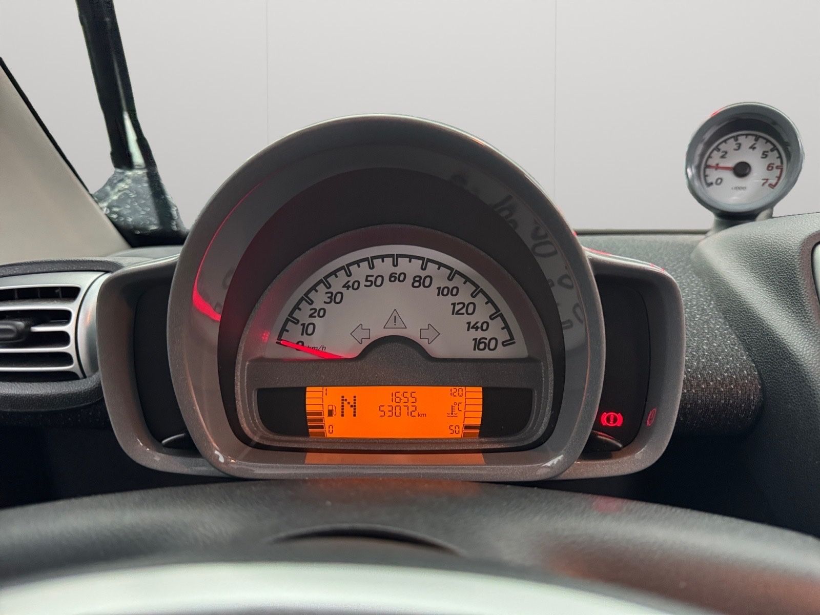 Fahrzeugabbildung Smart ForTwo  coupe Basis 52kW*Servo*Klima*8Fach Alu