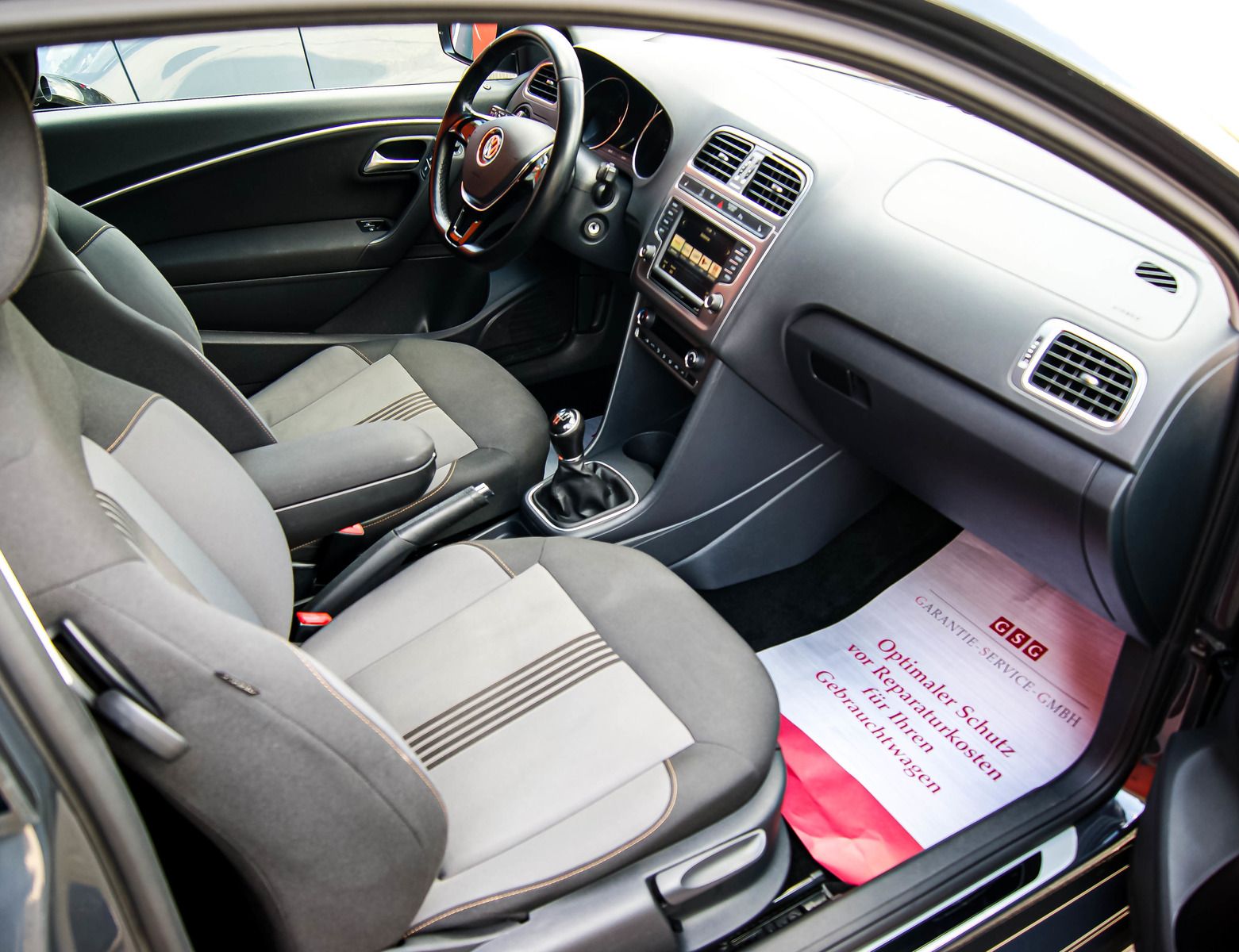 Fahrzeugabbildung Volkswagen Polo V 14TDI Allstar KLIMAAUTOMATIK TEMPOMAT PDC