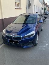 BMW 225xe Active Tourer mit aktivem Servicevertrag - : Allradantrieb, Van, mit