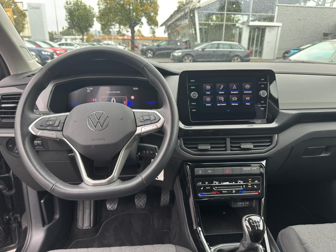 Fahrzeugabbildung Volkswagen T-Cross Life IQ Drive Paket,GJR,App Connect,Clim
