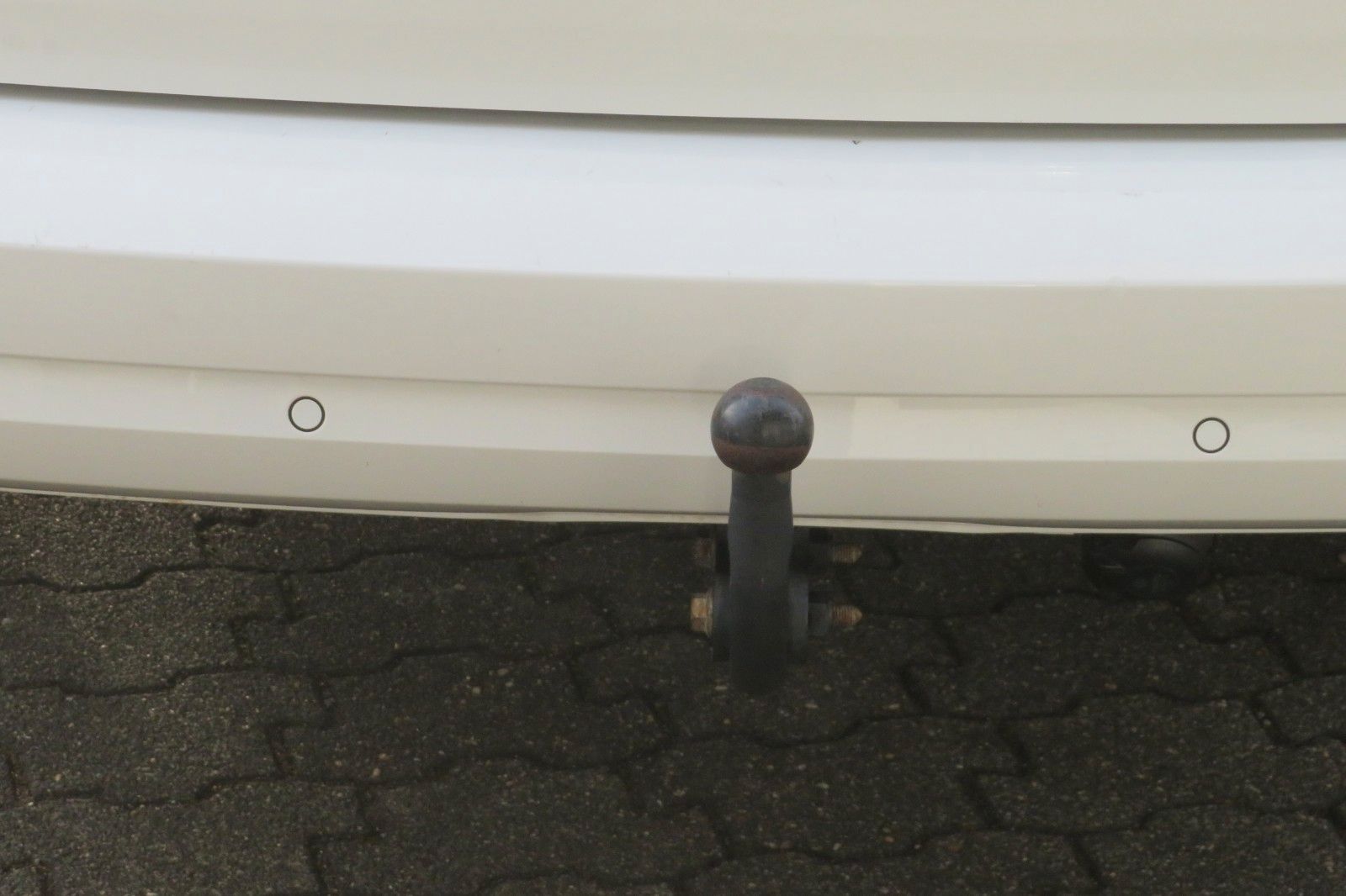 Fahrzeugabbildung Volkswagen Caddy MAXI 2.0-TDI COMFORT AHK NAVI STANDH. 1HD