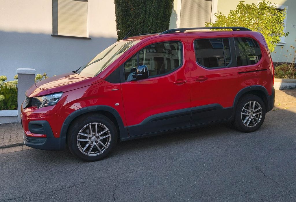 Image of Peugeot Rifter