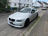 BMW 318i Cabrio E93 Facelift | Scheckheftgeflegt - gebrauchte BMW 320 aus dem Jahr 2011
